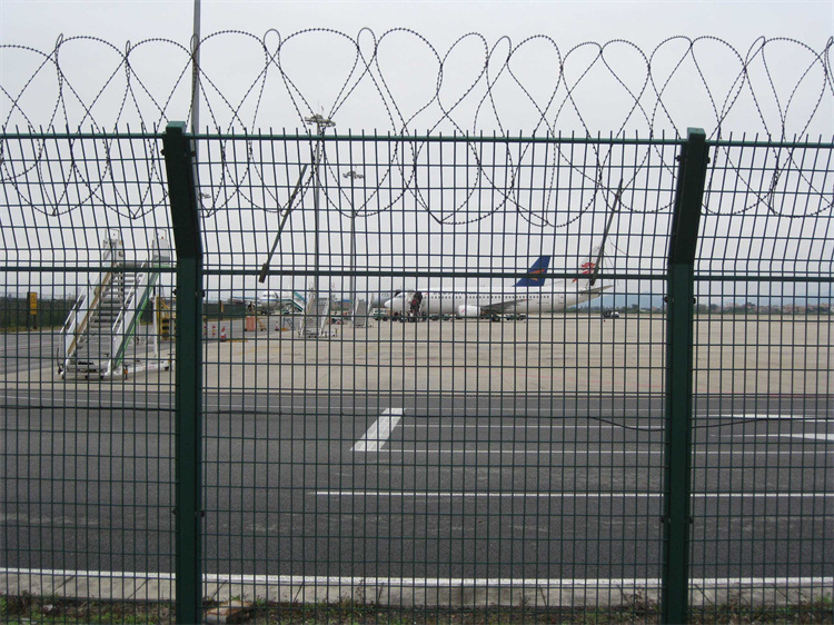 机场护栏网 (1).jpg